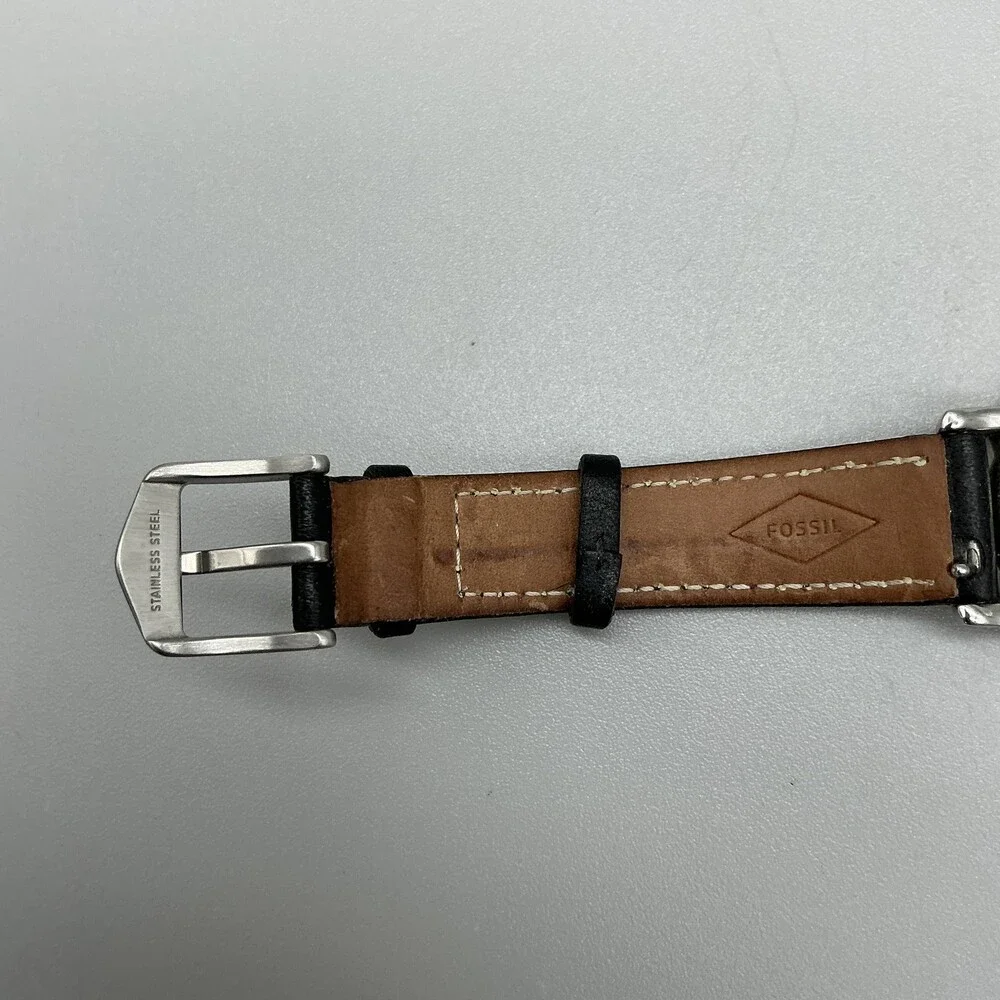 Fossil ES4186 Neely Womens Watch 33mm Silver Tone Black Leather New Battery